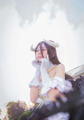 隔壁女生